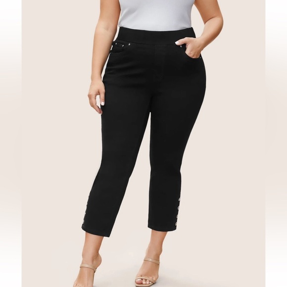 BloomChic Plus Size XL Black Wash Button Detail Elastic Wais Slim Jeans us16 - Picture 1 of 8